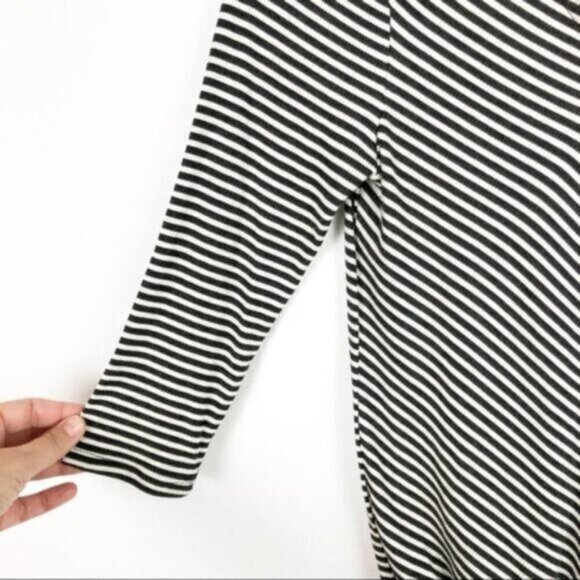 eri + ali | Anthropologie Grey White Stripe Top - Picture 6 of 8